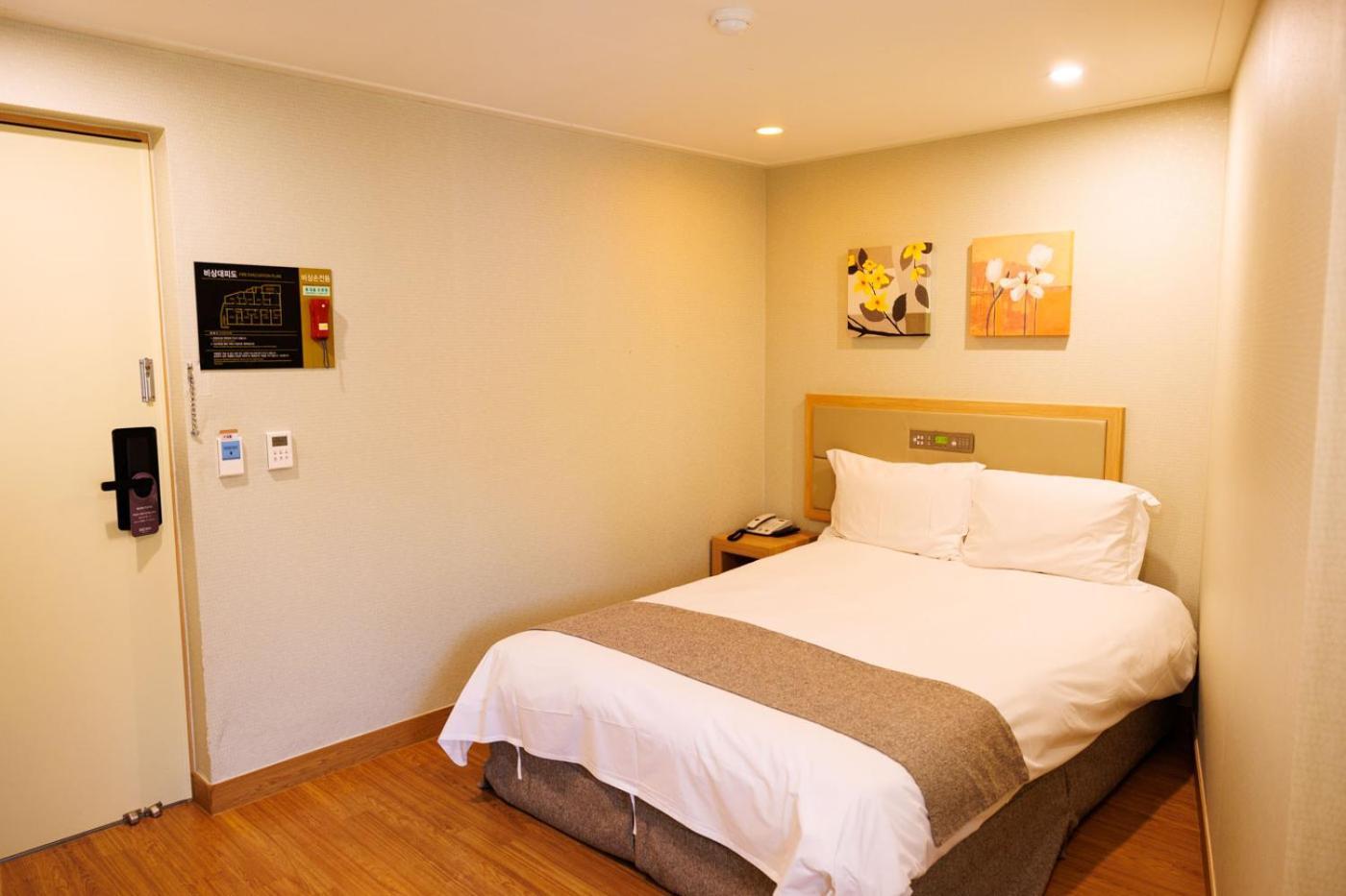 Jeju Robero Hotel Ngoại thất bức ảnh