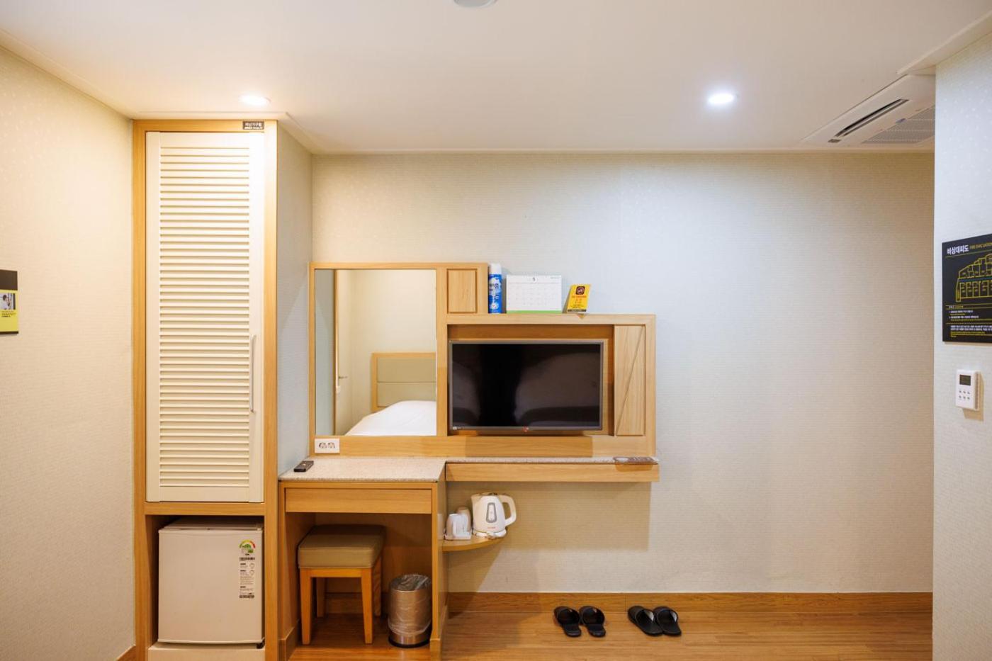 Jeju Robero Hotel Ngoại thất bức ảnh