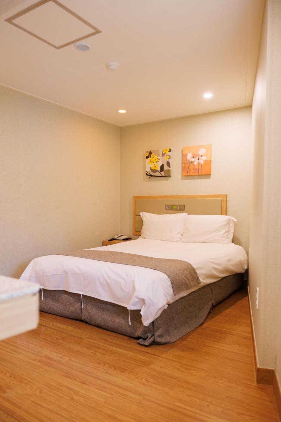 Jeju Robero Hotel Ngoại thất bức ảnh