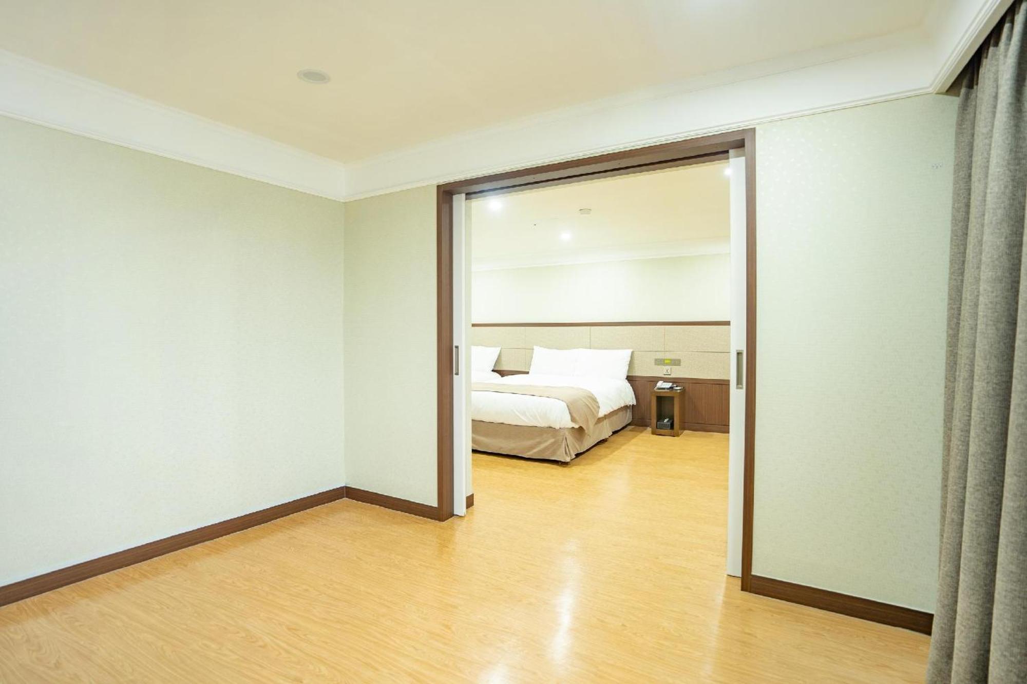 Jeju Robero Hotel Ngoại thất bức ảnh